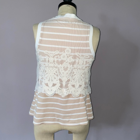 Anthropologie cotton sleeveless t-shirt - Picture 3 of 4